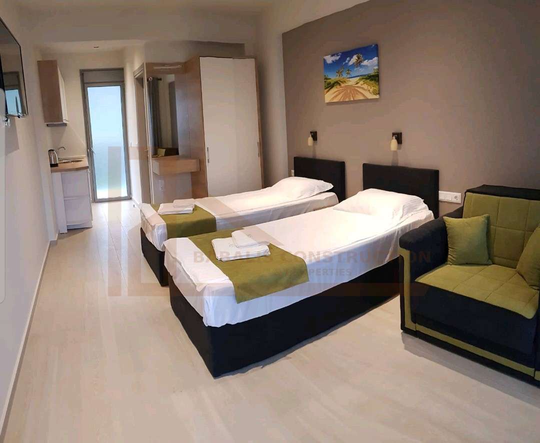 Mali porodični hotel, Polihrono, Polihrono